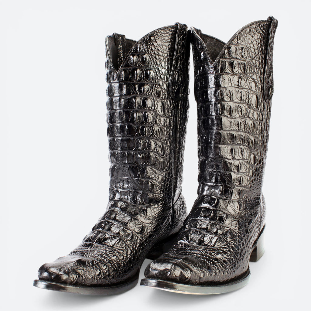 VEARI Buitre Western Boots in black alligator leather with full leather lining and sole.