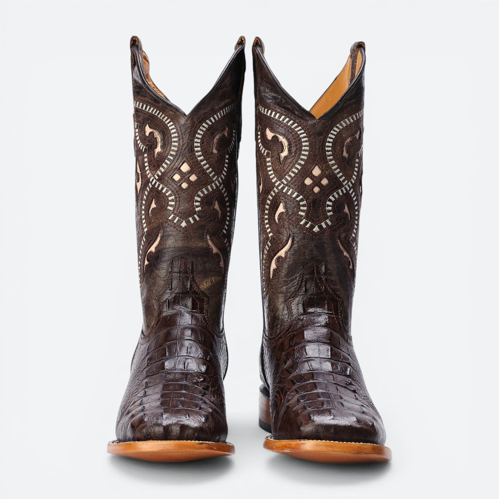 VEARI Buitre Rodeo Western Boots in dark brown alligator leather with intricate stitching and leather sole.