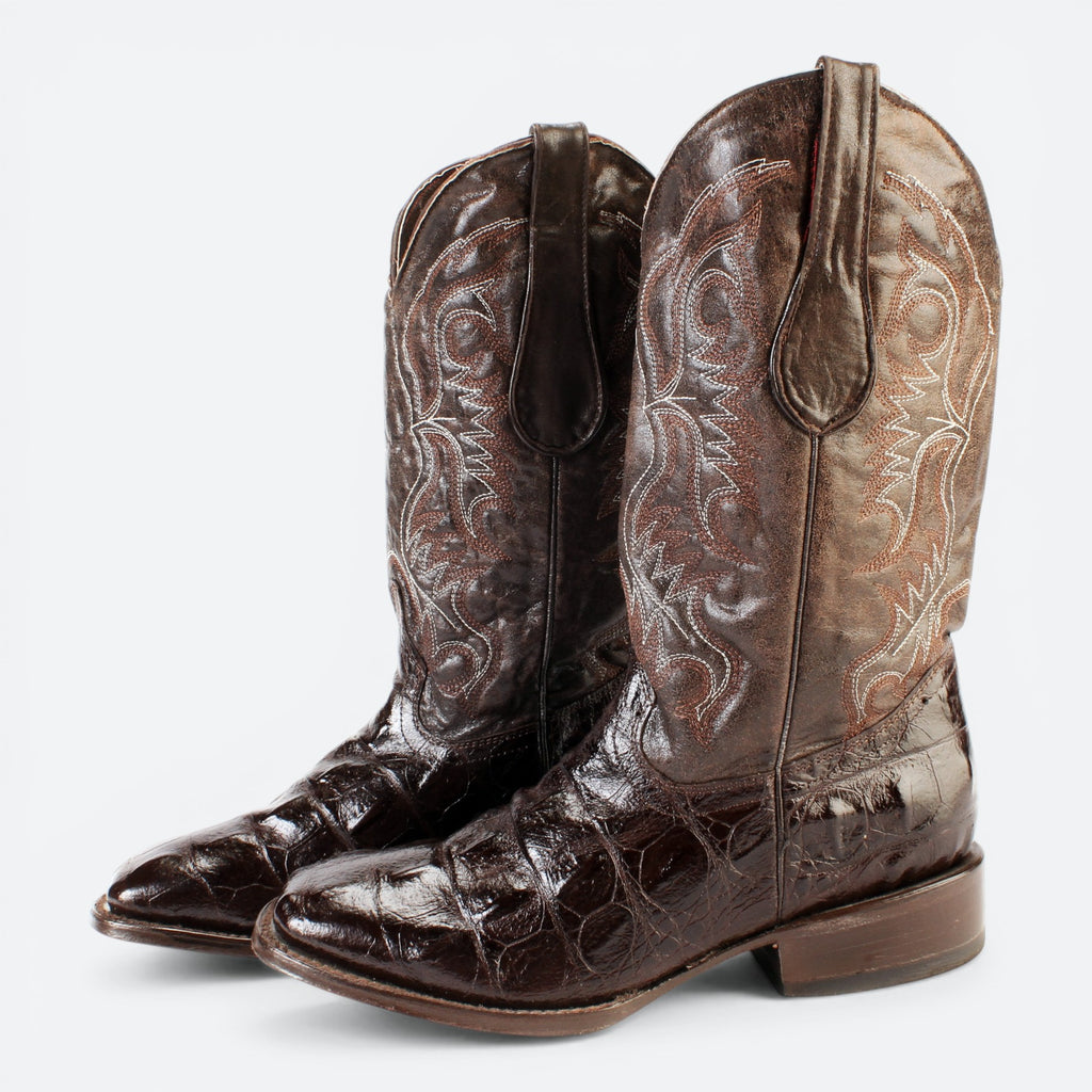 VEARI Buitre Rodeo Western Boots in dark brown genuine hornback crocodile leather with white stitching and full leather lining.
