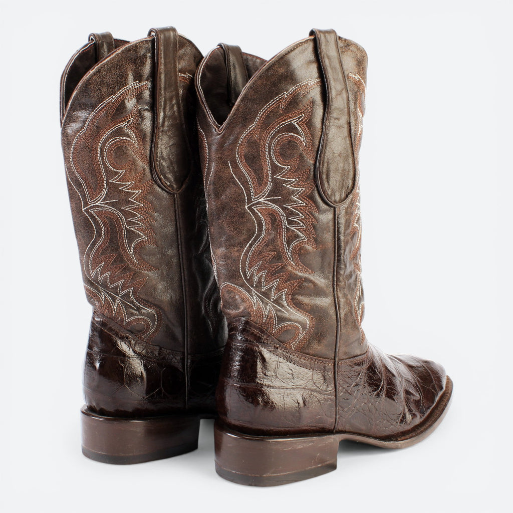 VEARI Buitre Rodeo Western Boots in dark brown genuine hornback crocodile leather with white stitching detail and leather sole.