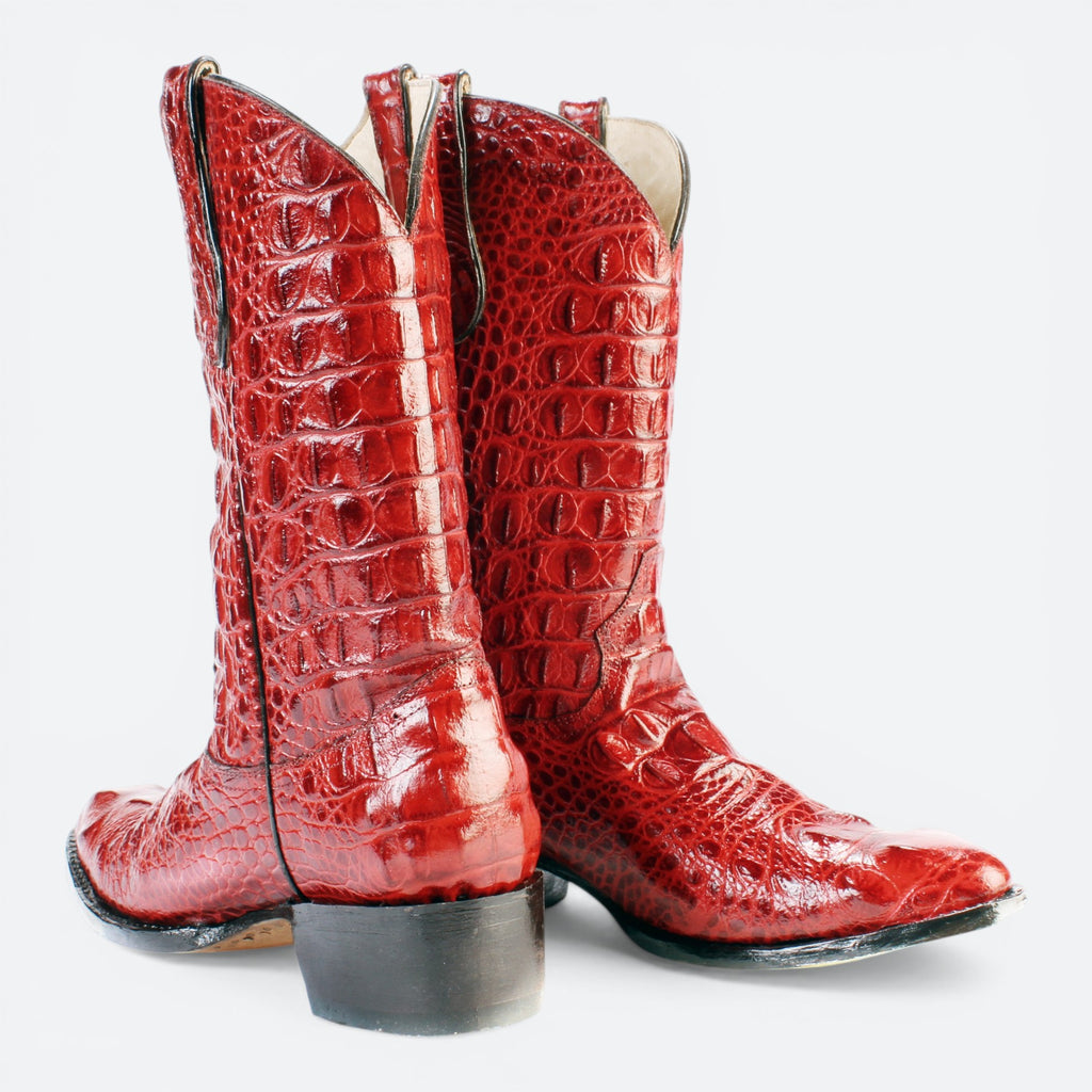 VEARIS red alligator genuine leather western boots with full leather lining and sole.